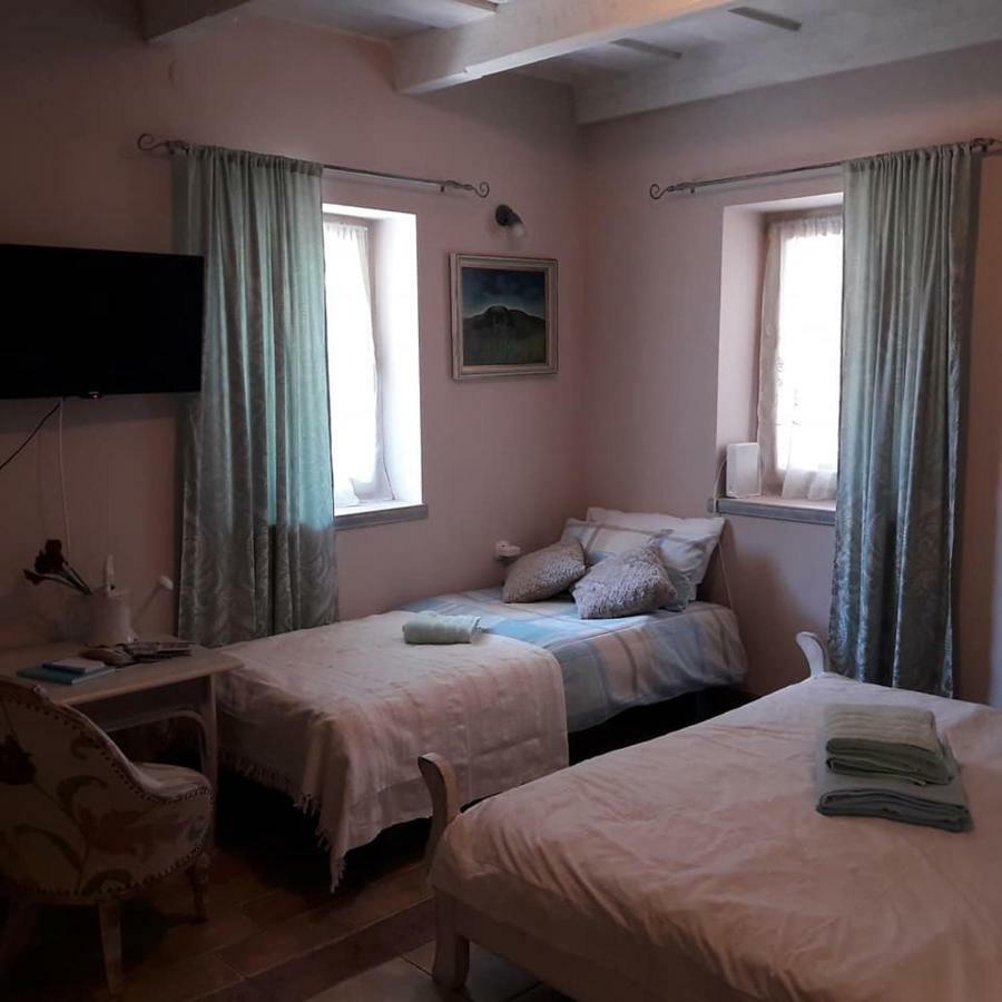 Bastya Apartman 埃格尔 外观 照片